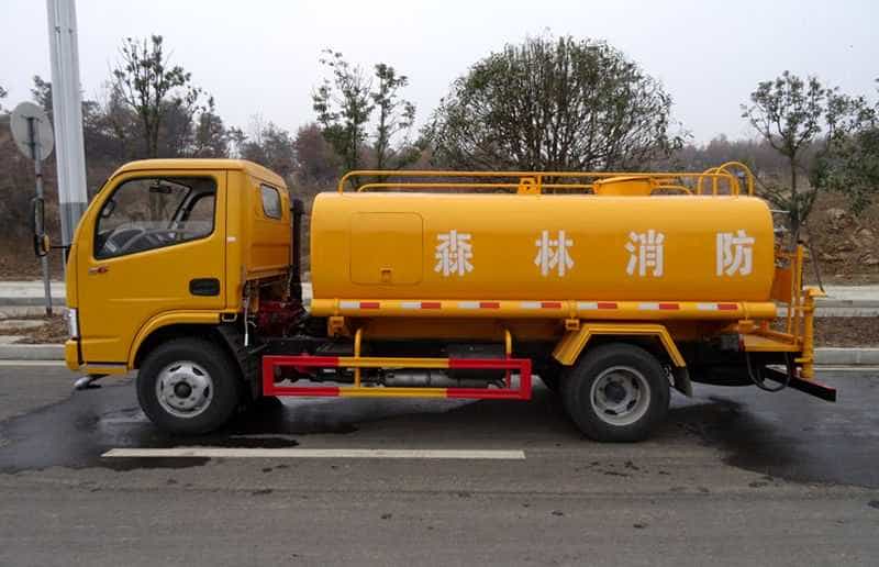 东风5吨消防洒水车