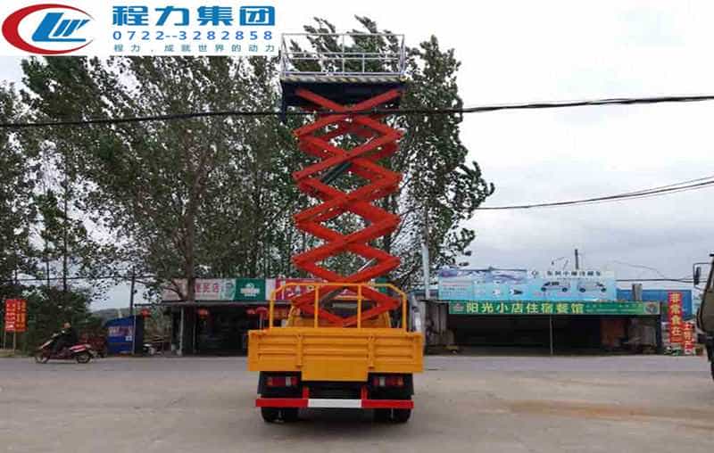 江铃双排座8-10米平台升降高空作业车